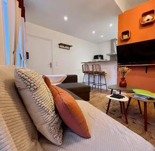 A Deux Pas Des Arenes Apartament *